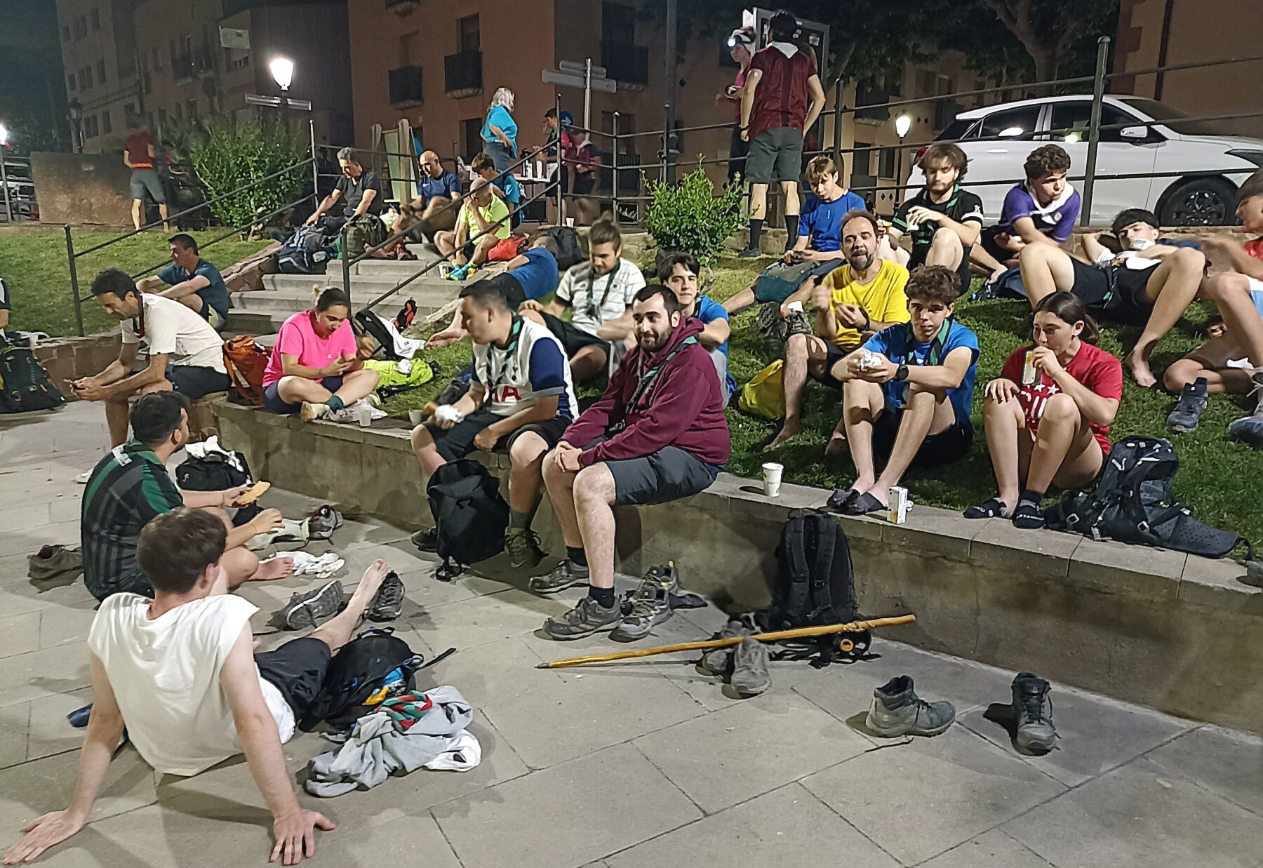 Grup descansant a Martorell