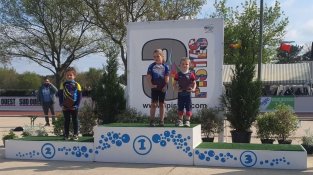 Els pratencs tornen a casa amb tres medalles de Les 3 Pistas