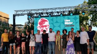 Mijoler es presenta com a candidat ensenyant múscul