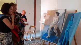 Dues pintures exposades a la mostra