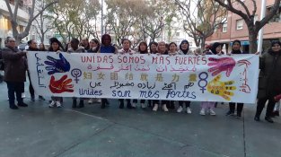 La diversitat marca la marxa feminista del Prat