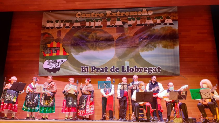 Recital de cançons populars extremenyes, durant la celebració