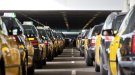  Col·lapsat el servei de taxis a l'aeroport del Prat