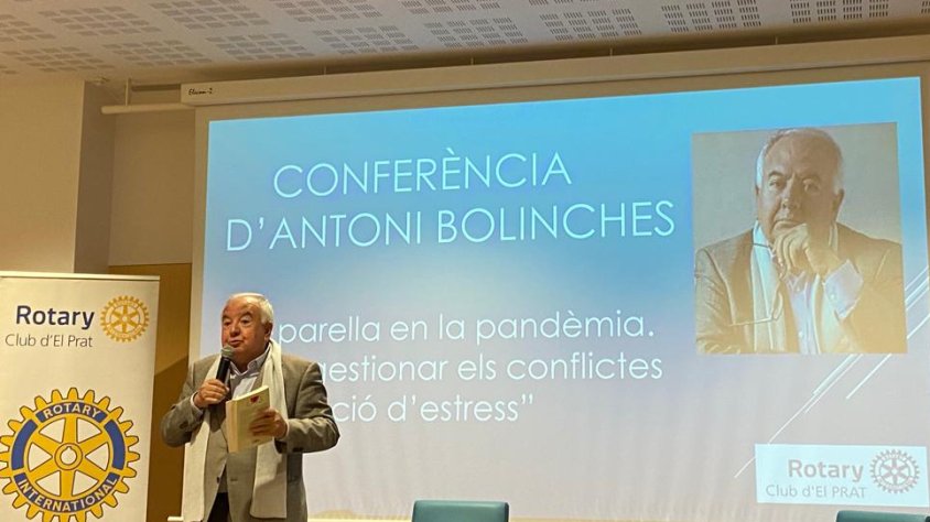 Antonio Bolinches, durant la seva conferència