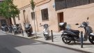 Campanya de la Policia Local contra les motos aparcades a les voreres