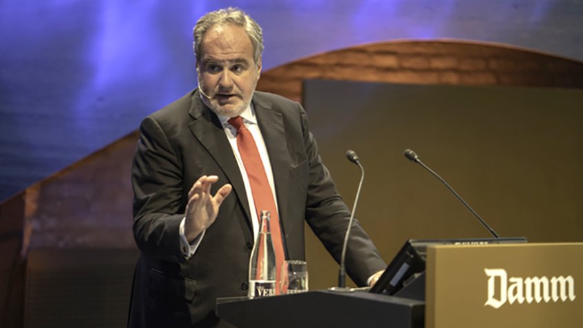 Demetrio Carceller Arce, president executiu de Damm, durant seva intervenció davant la junta d'accionistes de la companyia