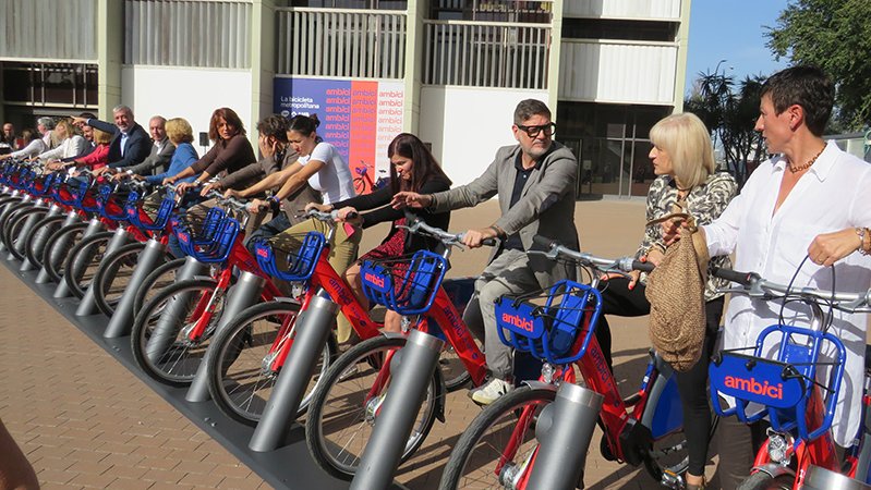 Presentació del nou servei AMBici de bicicletes elèctriques compartides