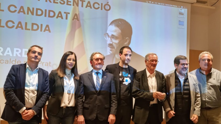 Valverde, flanquejat a esquerra i dreta per Jaume Giró i Xavier Trias, al CC Palmira Domènech