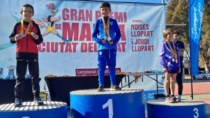 Arnau Miralles, al més alt de podi, campió de Catalunya sub 12 de marxa atlètica