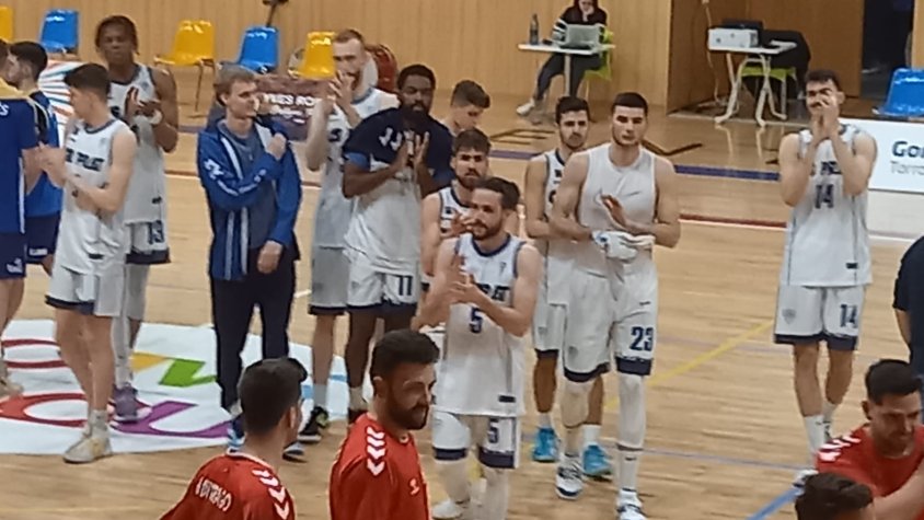 El CB Prat torna a guanyar