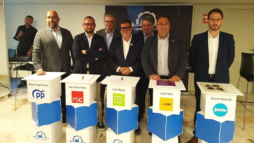El debat es va celebrar a l'Hotel Ciutat del Prat davant unes 80 persones