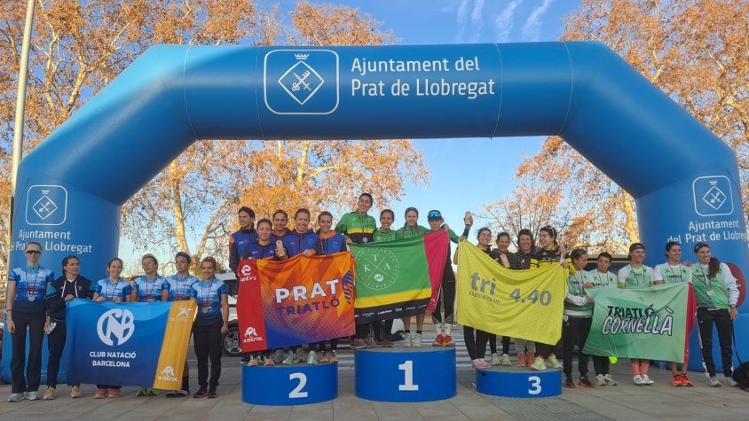 L'equip femení pratenc va quedar al segon lloc del CNC de Duatló