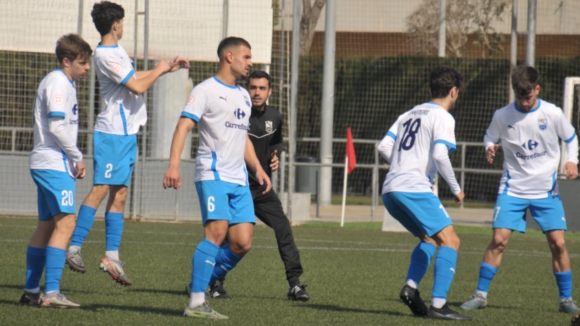 Victoria de la AE Prat por 2-0 ante el segundo, l'Hospi