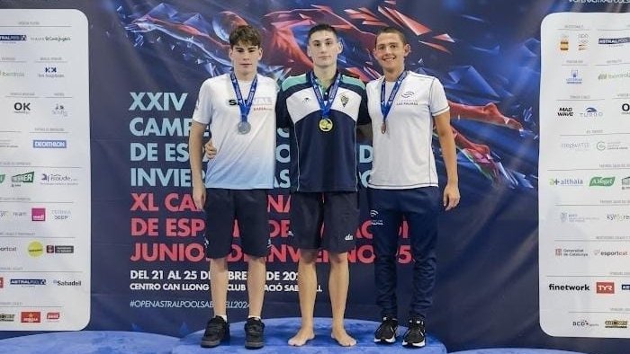 Carlos Ortiz, al centre, en un dels podis dels passats Campionats d'Espanya