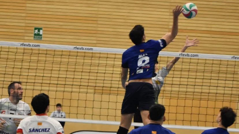 Víkings Vòlei Prat va guanyar  Arenys per 3-1 al Pavelló Julio Méndez