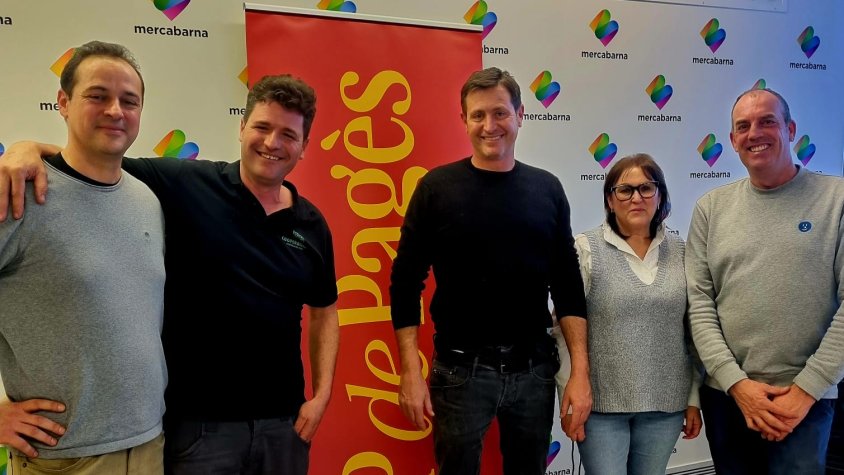 Junta Directiva de l'Associació de Pagesos de Mercabarna, amb el president de la Cooperativa Agrícola del Prat