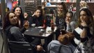 Les terrasses podran obrir fins la 1 durant les vacances escolars d'estiu