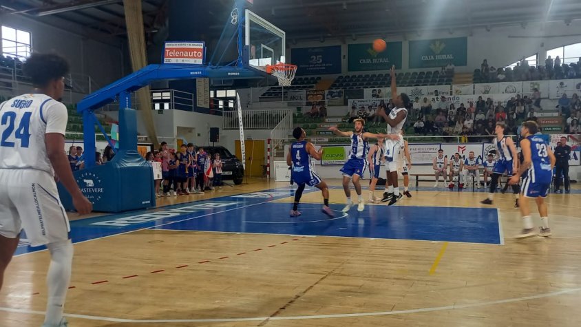 Malgrat passar eliminatòria els pratencs van patir a Ponferrada