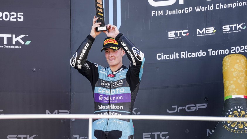 Joel Esteban al tercer lloc del podi a València