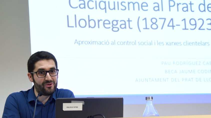 Pau Rodríguez Cabanach, l'autor, durant la presentació del 19 de febrer al Cèntric