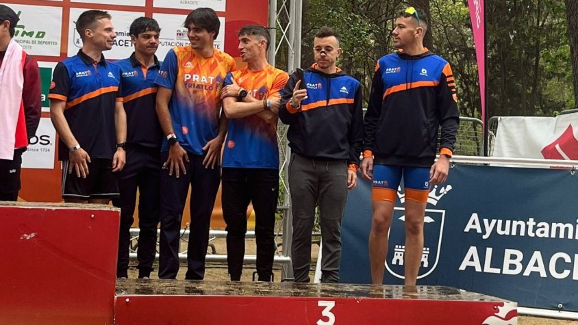 L'equip masculí al tercer lloc del podi